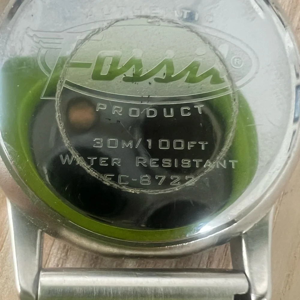 Rare Fossil EC-8722 black leather embossed watch NEW BATTERY